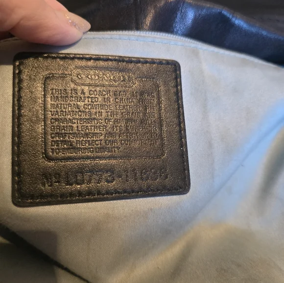 Coach Carly Bag - Picture 3 of 3